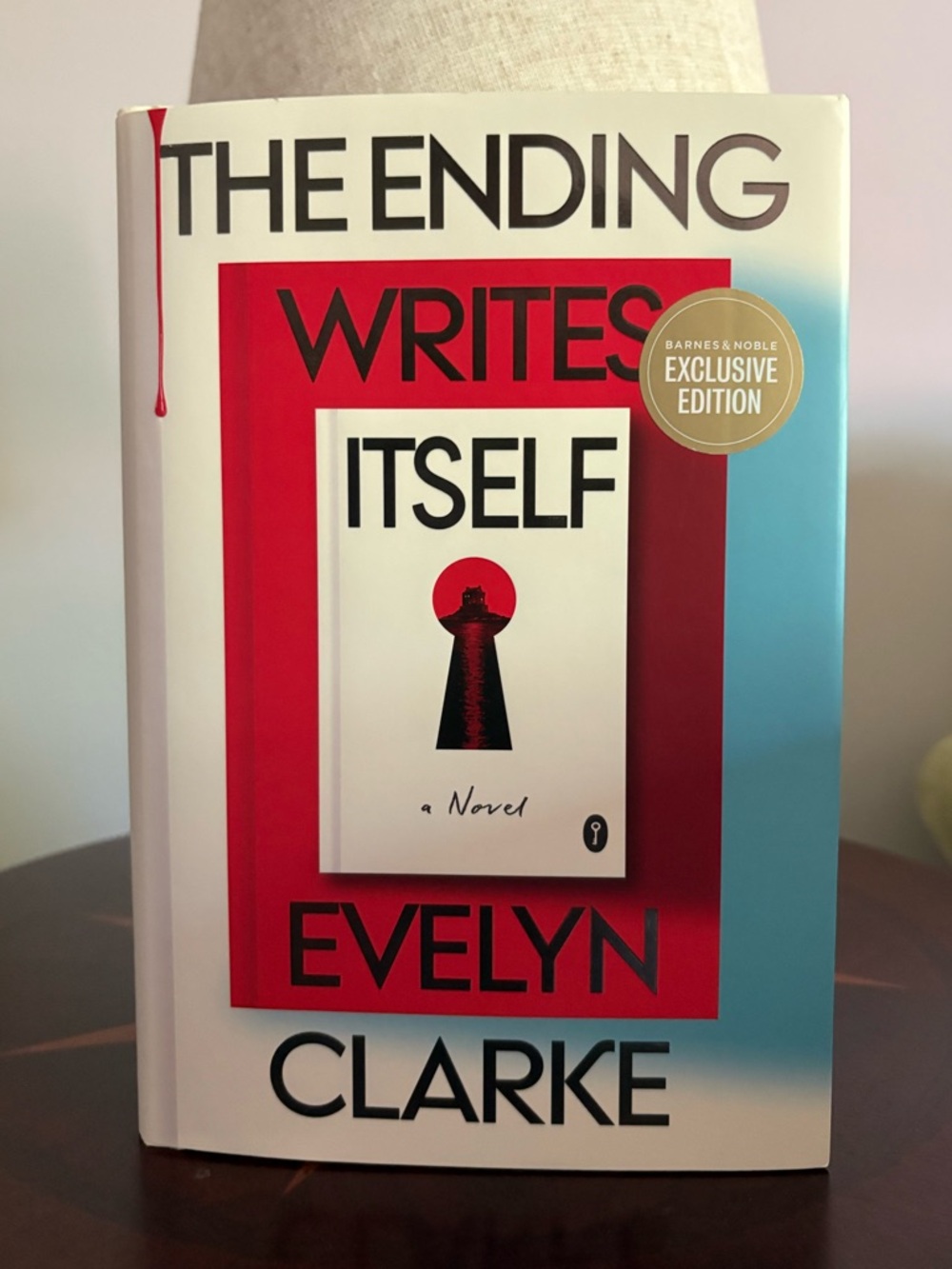 The Ending Writes Itself Hardcover by Evelyn Clarke